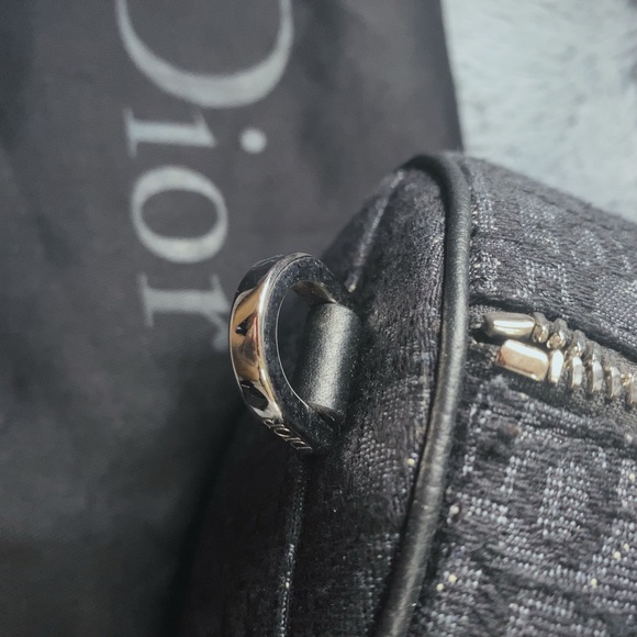 DIOR 2020 Roller Messenger Bag - Picture 9 of 13